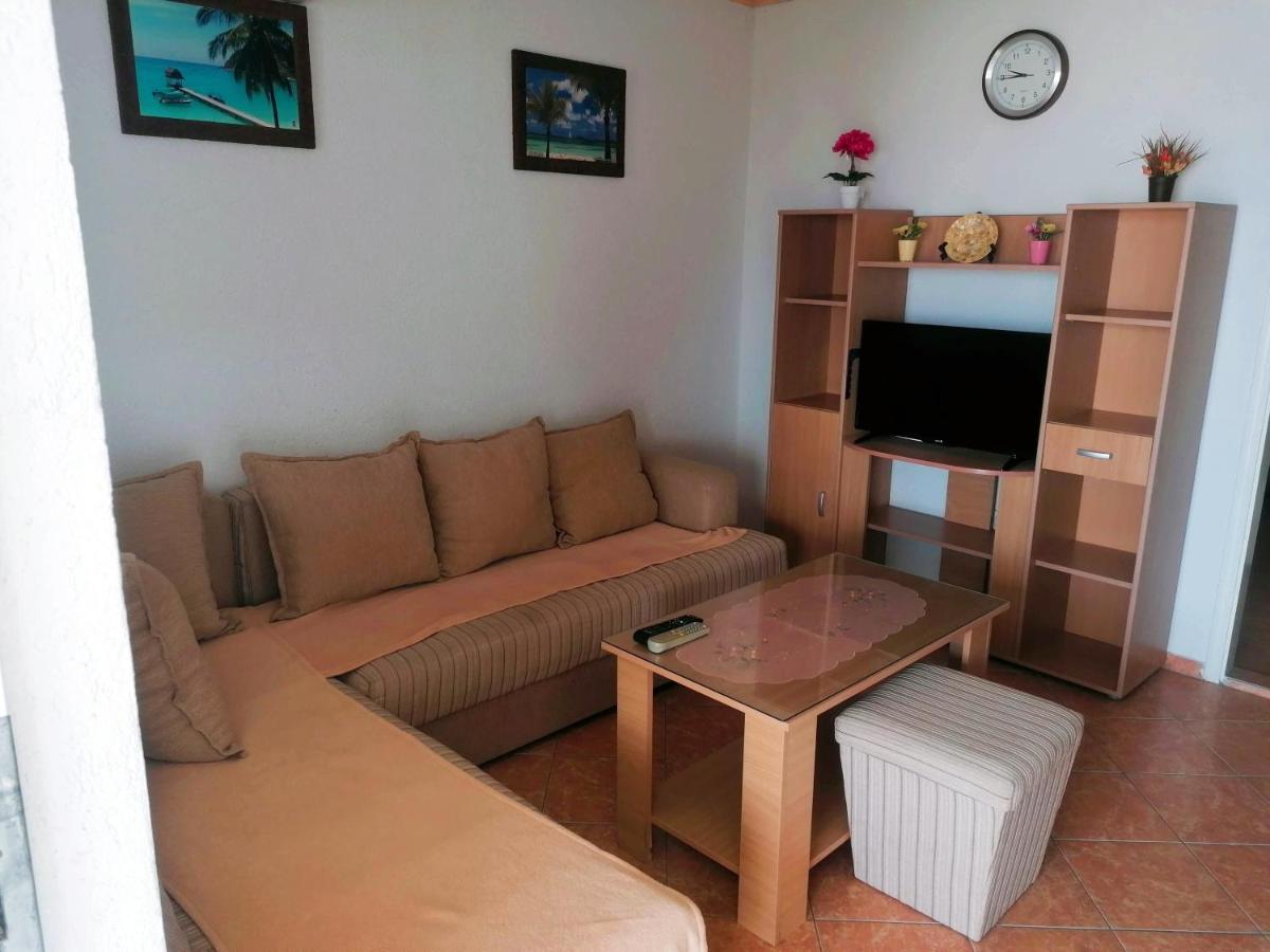 Apartmani Ljubica 尤塔哈 外观 照片