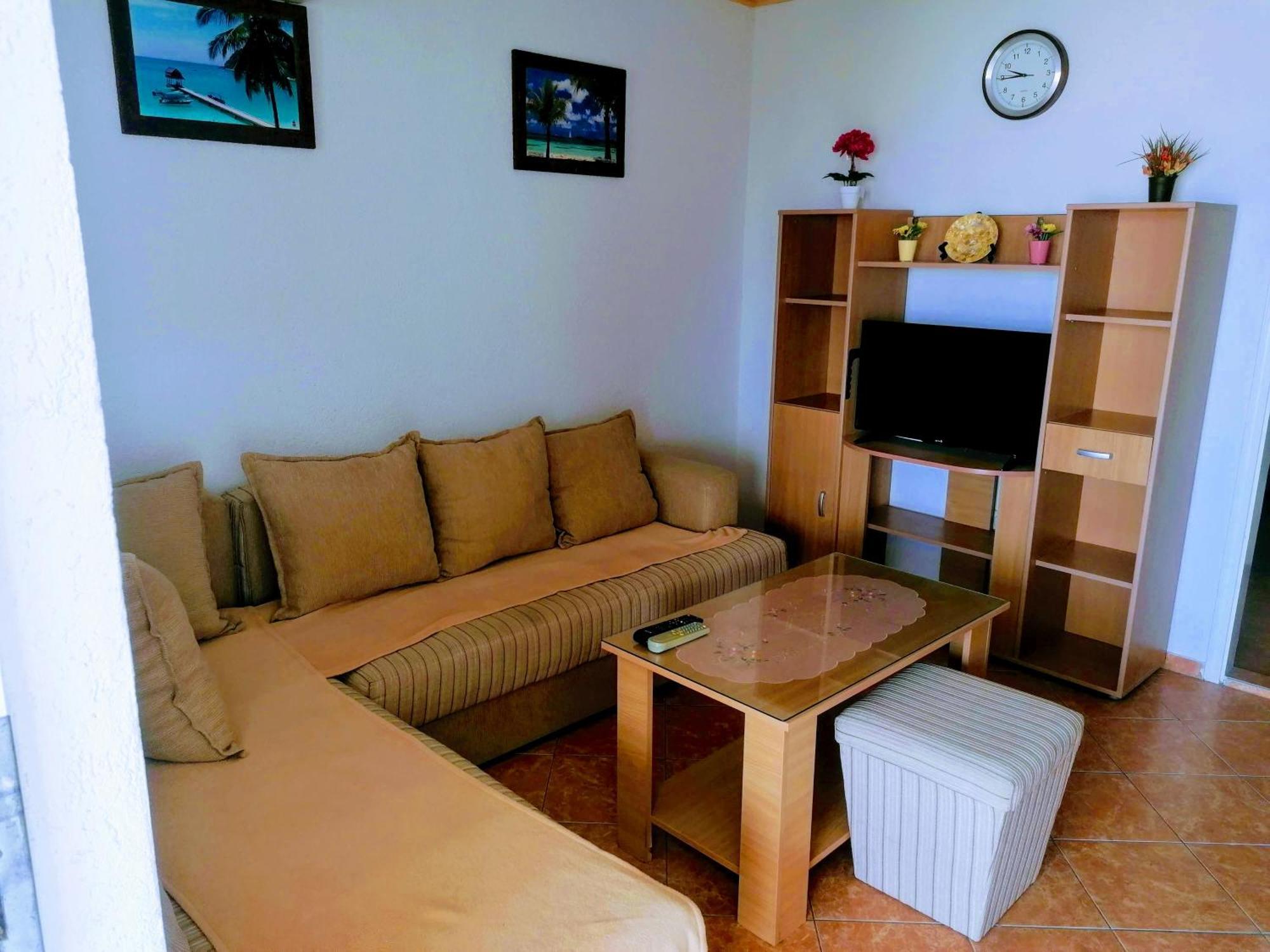 Apartmani Ljubica 尤塔哈 外观 照片