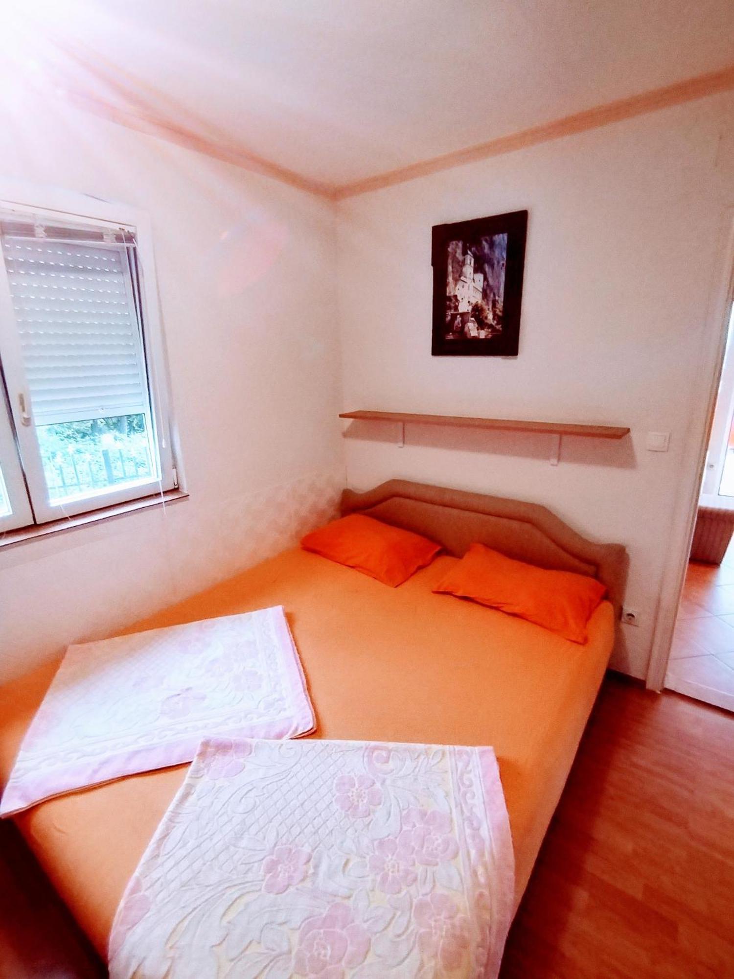 Apartmani Ljubica 尤塔哈 外观 照片