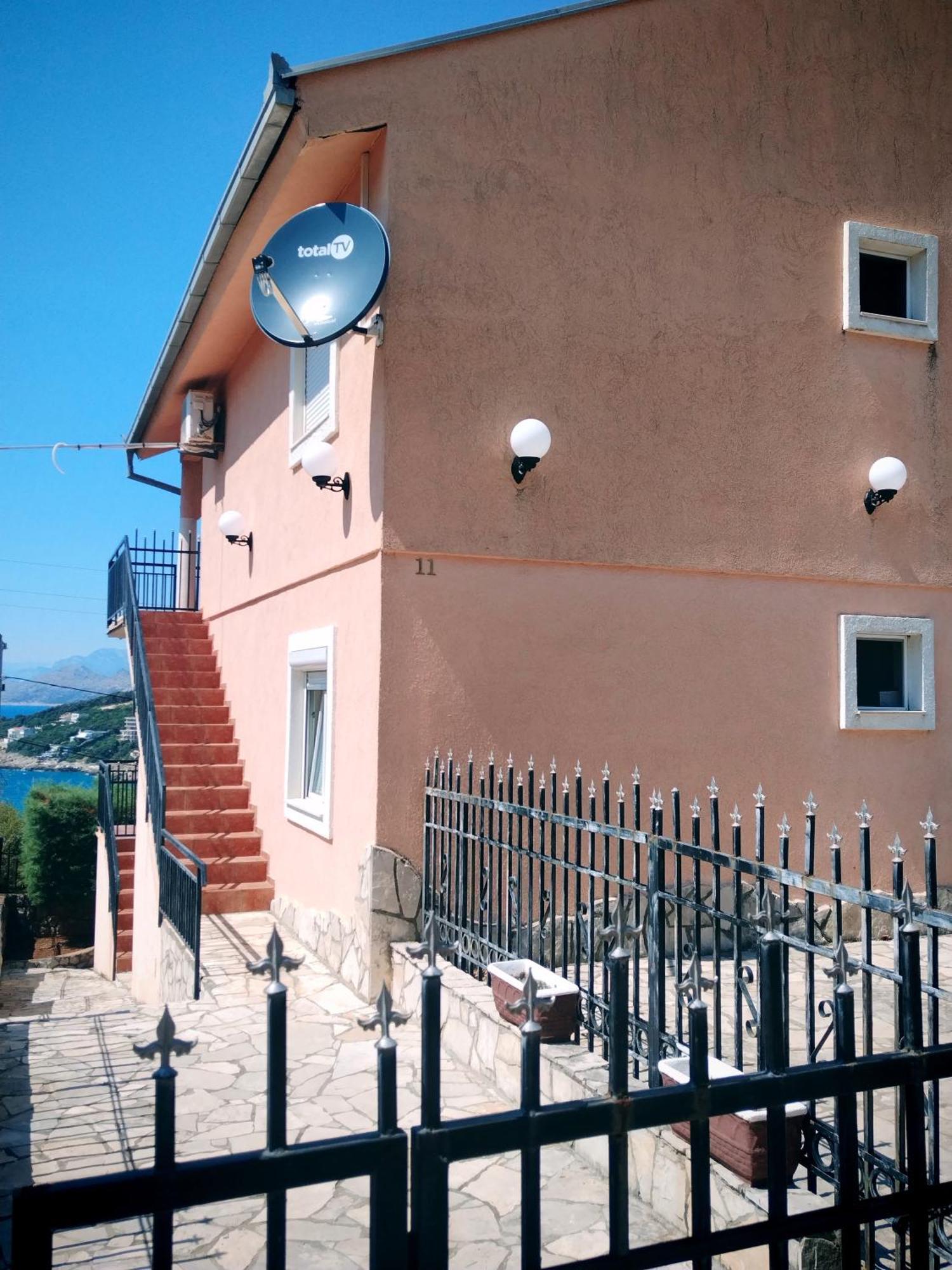 Apartmani Ljubica 尤塔哈 外观 照片