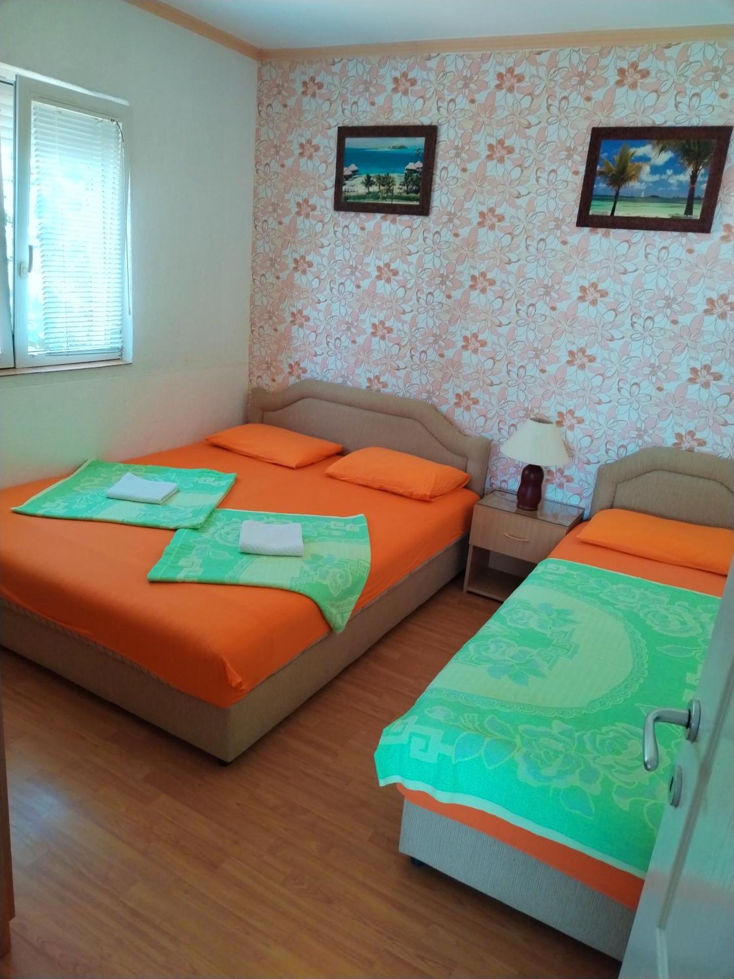 Apartmani Ljubica 尤塔哈 外观 照片